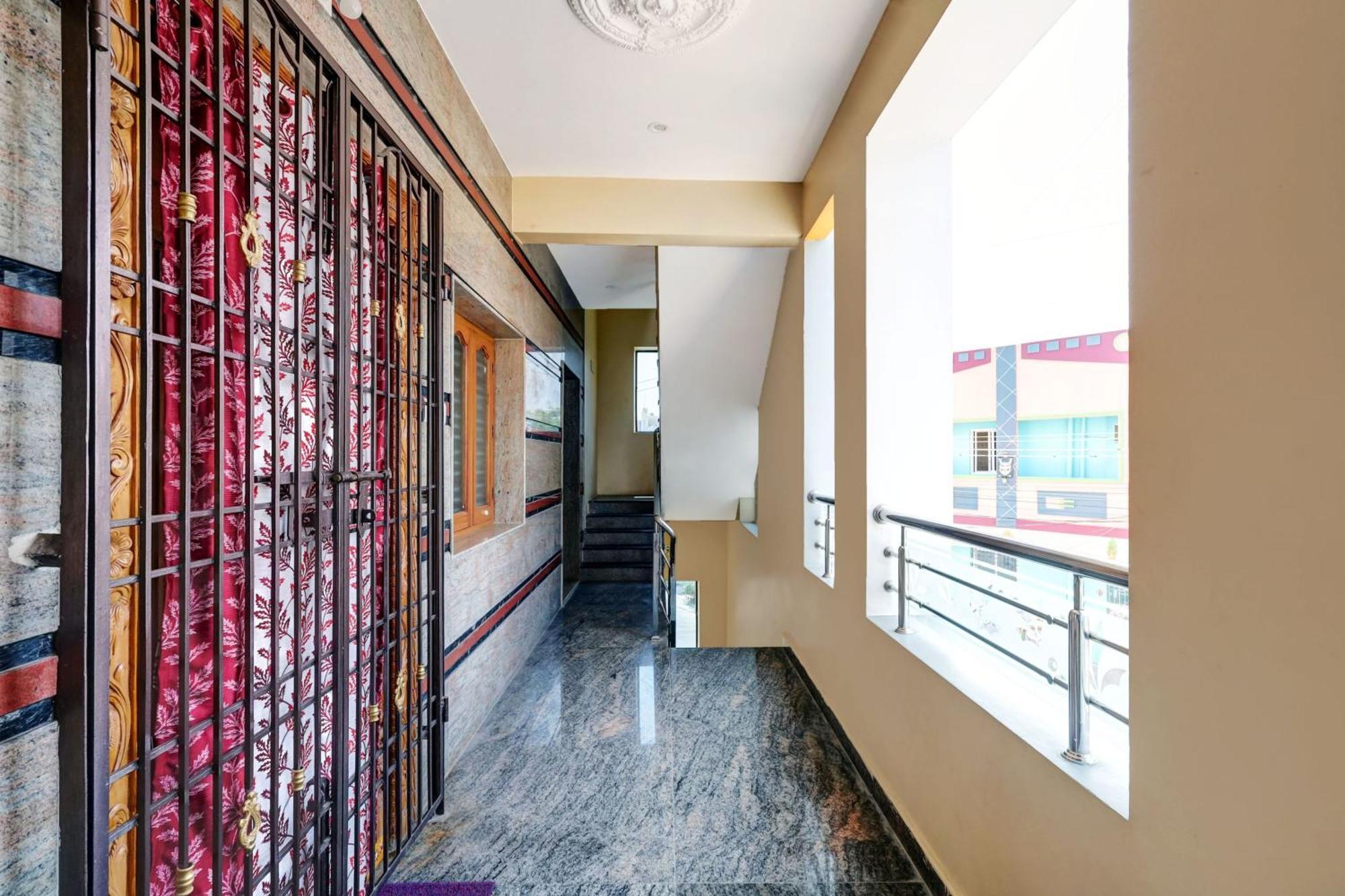 Sri Sakthi Home Stay - Beyond The Expectations- 10 To 15 Minutes Drive From Railway Station And Bus Station Tirupati Ngoại thất bức ảnh